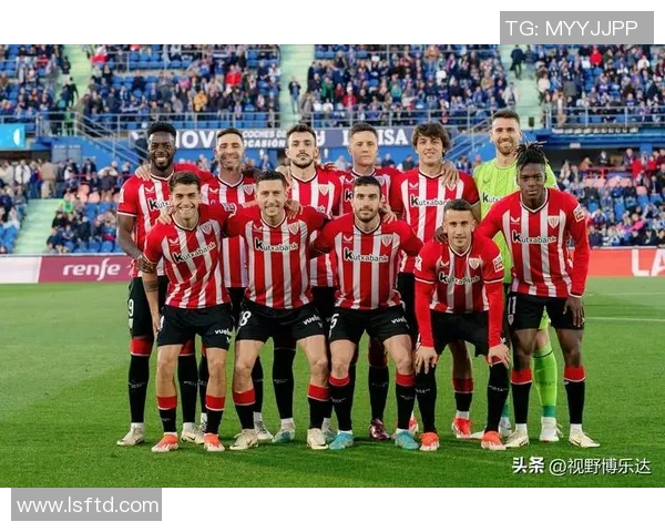 欧联杯曼联大胜马竞战术解析引爆全场冷门瞬间回顾