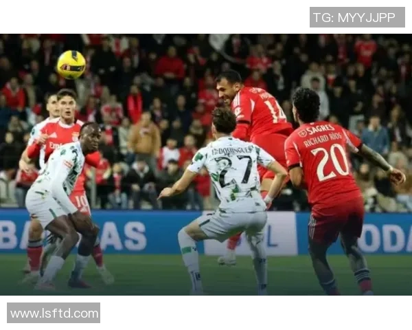 中超热战本菲卡与曼联互交白卷帽子戏法引发转会热议