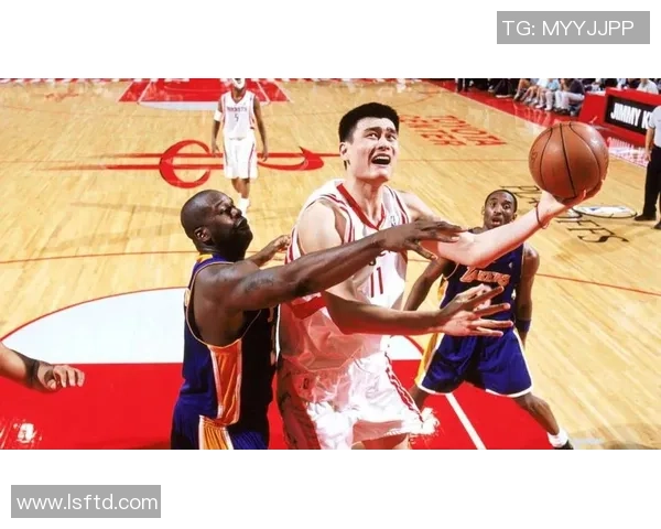 姚明重返休斯顿篮球城再续传奇篇章与球迷共庆辉煌时刻