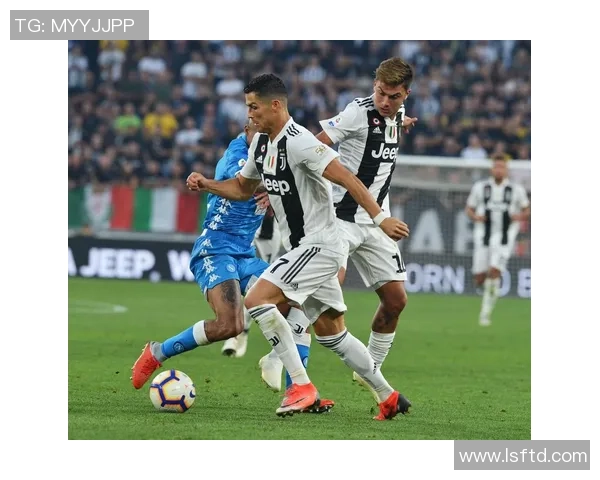 欧冠激战尤文与那不勒斯互交白卷绝杀瞬间点燃全场激情 欧冠激战尤文与那不勒斯互交白卷绝杀瞬间点燃全场激情