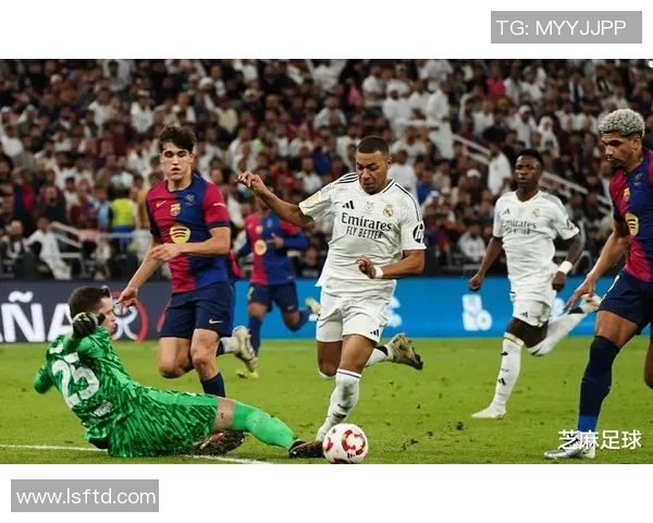 国王杯曼城小胜皇马争议判罚引发全场热议