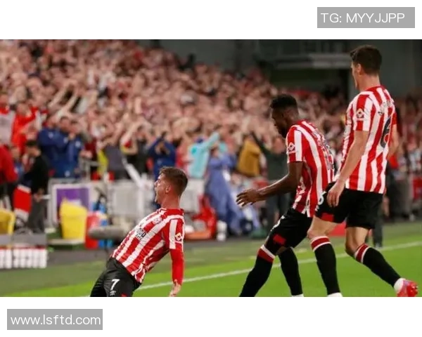 德甲激战：利物浦与切尔西鏖战成平局赛后点评引发热议