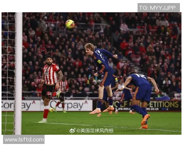 英超激战：曼联3-0战胜皇马乌龙球成比赛转折点引发热议