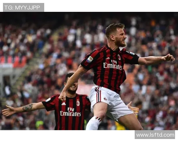 足总杯激战AC米兰逆转尤文图斯补时绝杀引爆全场激情