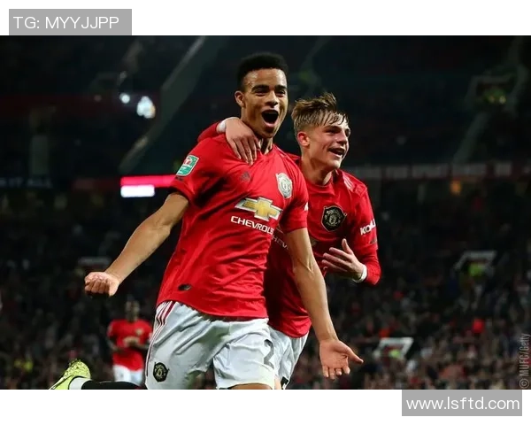 西甲精彩对决曼联小胜尤文图斯帽子戏法点燃全场激情