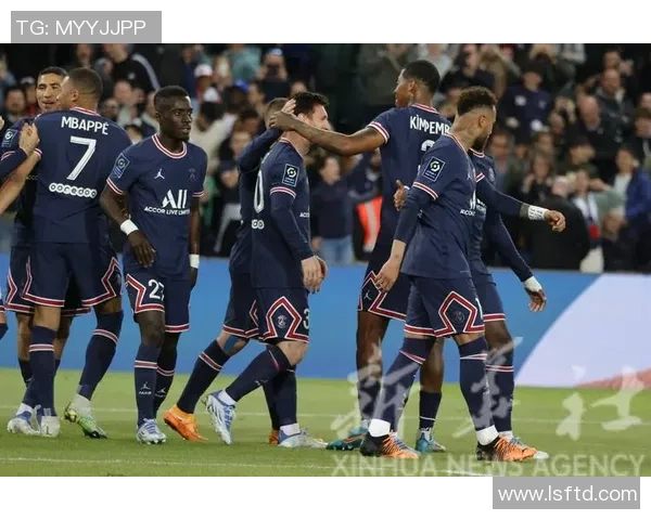 国王杯精彩对决巴黎圣日耳曼逆转尤文图斯引爆全场激情