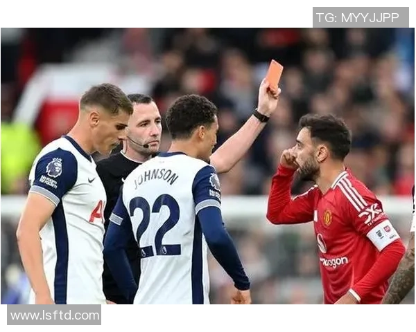 曼联友谊赛大胜巴萨五球狂潮神扑瞬间成全场焦点 曼联友谊赛大胜巴萨五球狂潮神扑瞬间成全场焦点